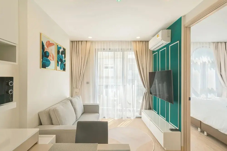 One bedroom Palmetto Condo Karon A 312
