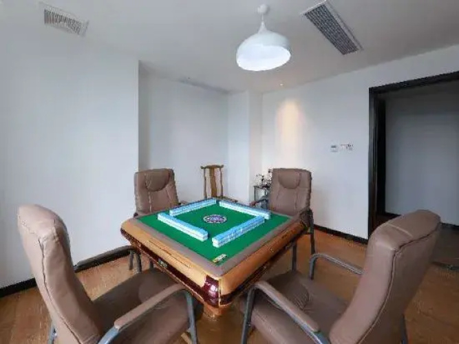 Ling Jiang Hotel
