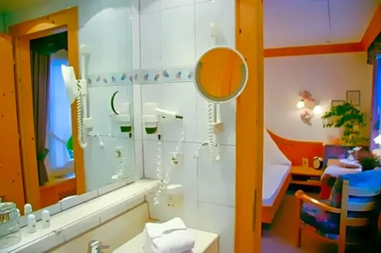 Comfort room