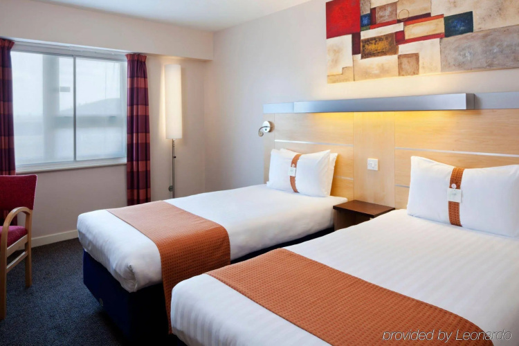 Holiday Inn Express Limehouse photo 22