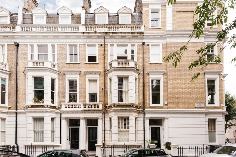 The Linden Gardens Residence