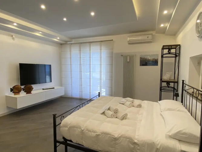 FraMe Room