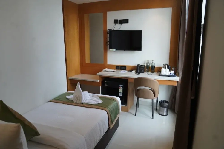 Economy Single room with city view