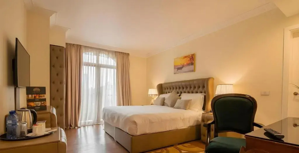 The Grand Palace Hotel