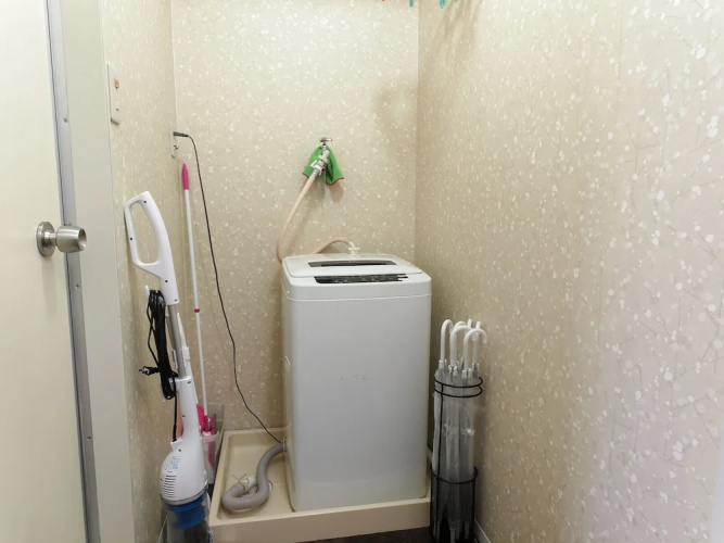 Heights Showa 208