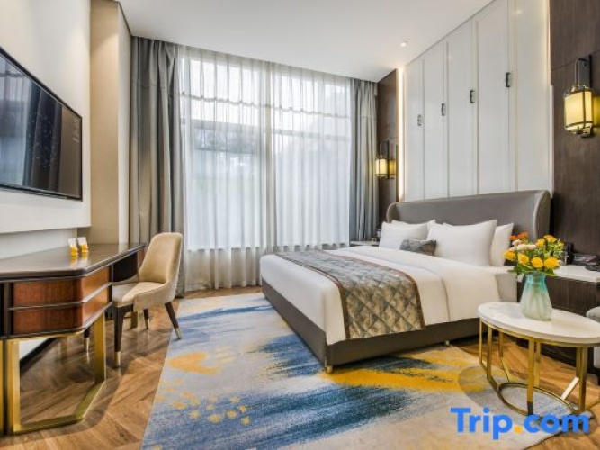 Premier Double room with courtyard view