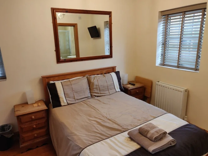 3 Bedrooms Cottage