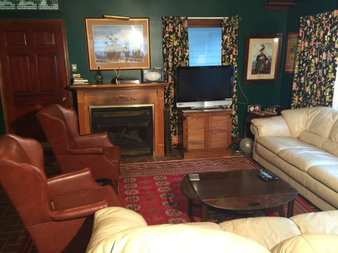 Miles River Guest House