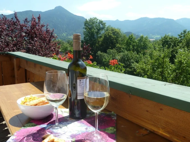 2 Bedrooms Standard room with mountain view