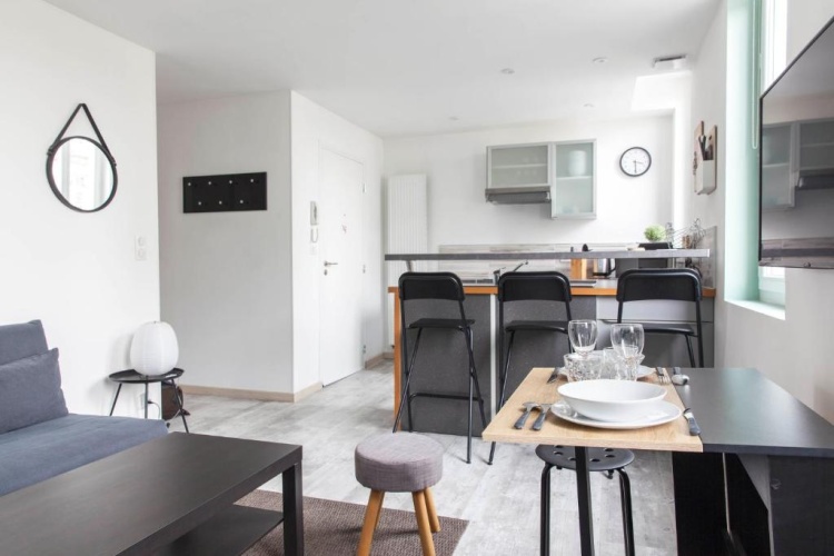 1 Bedroom Apartment