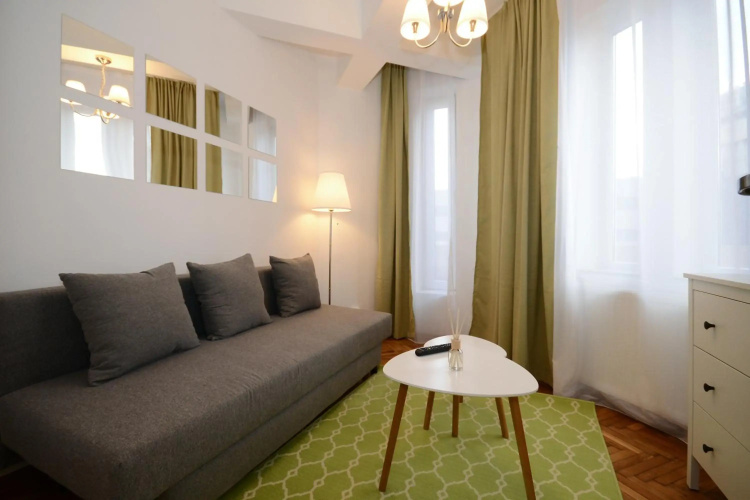 Stay Inn Apartments