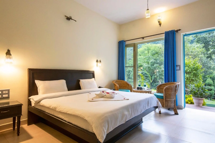 1 Bedroom Deluxe Double room with river view