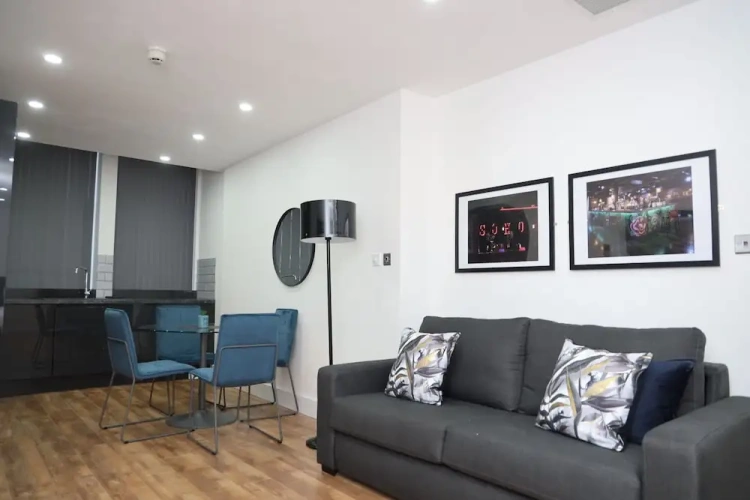 1 Bedroom Apartment