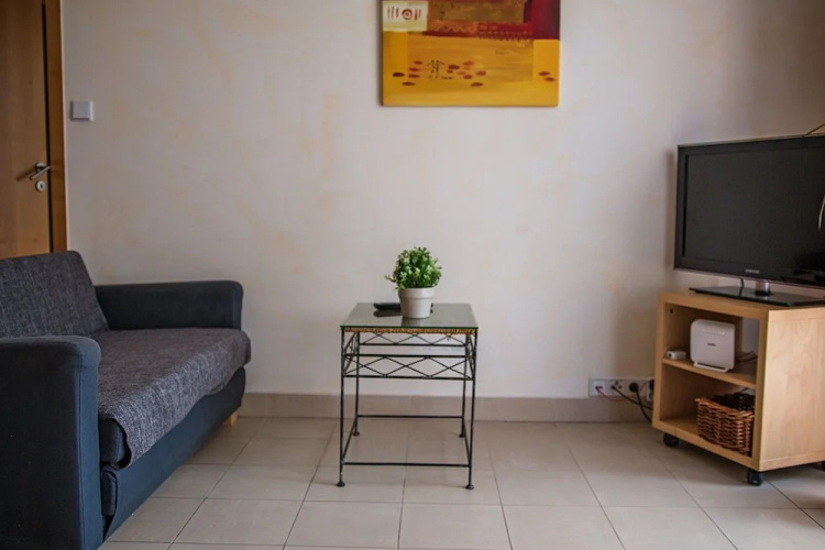 Modern & cozy apartment close to Center