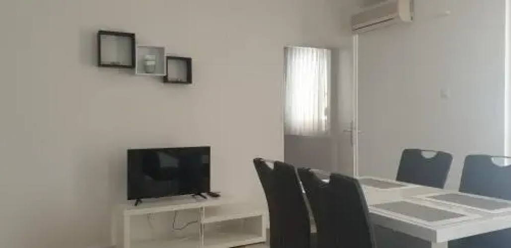 Apartments Davorka I