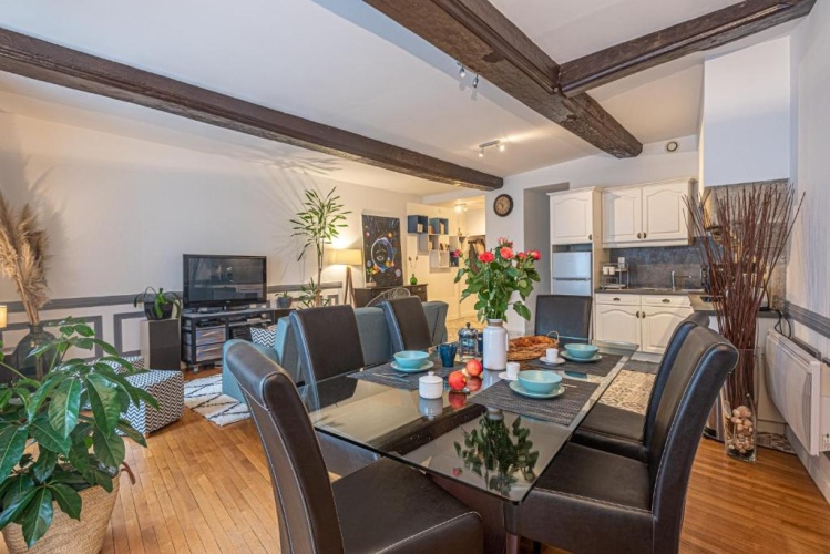1 Bedroom Apartment