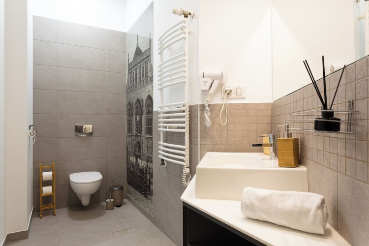 2 Bedrooms Twin Apartment