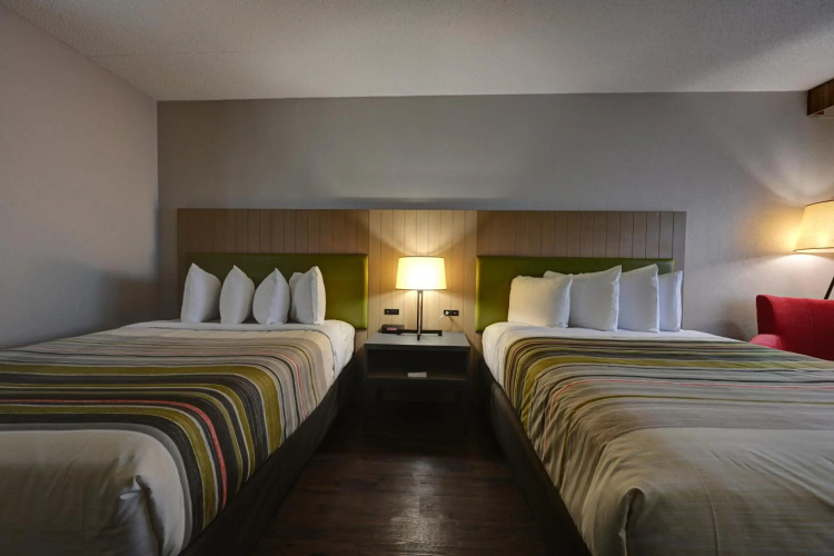Kings Inn Hotel and Conference Center