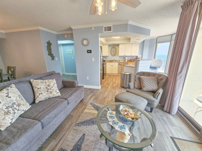 204b 2 Bedroom Condo