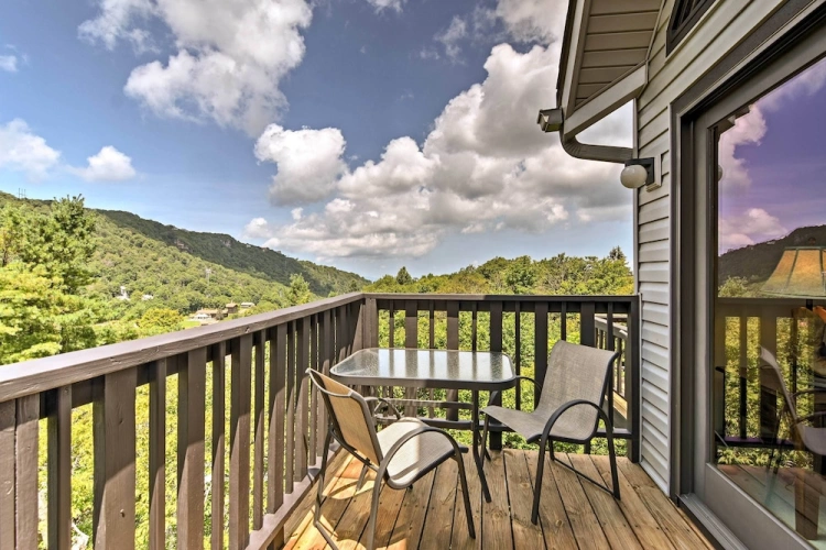 2 Bedrooms Apartment with balcony