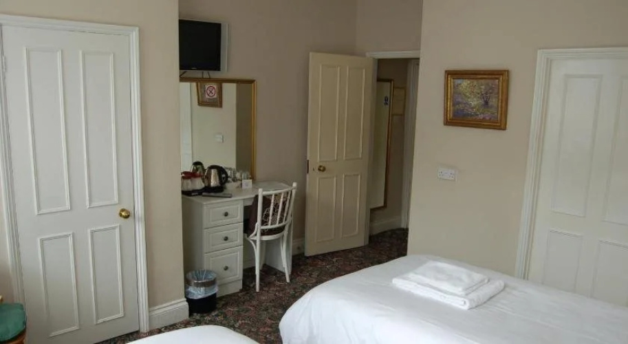 Hotel 17