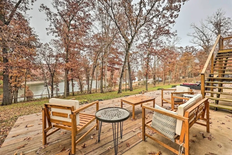 4 Bedrooms Cottage with balcony