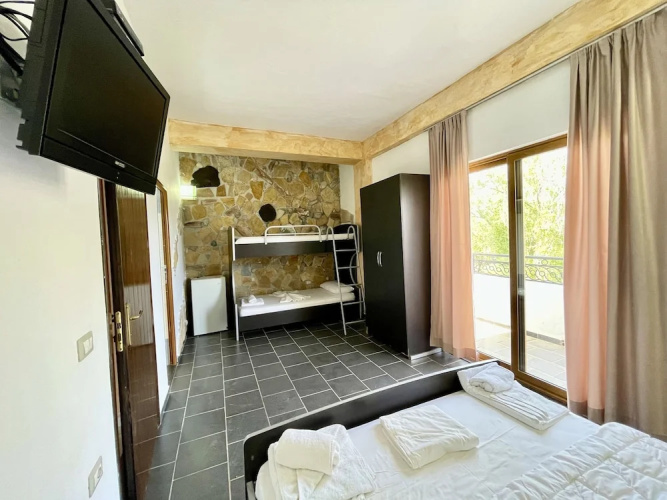 Oasis Hotel
