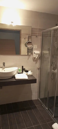 Platinum Cocotiers Hotel