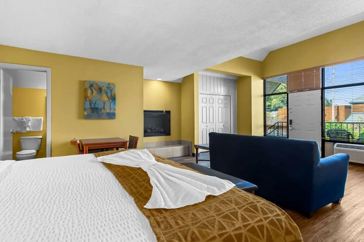 Standard Double room with balcony