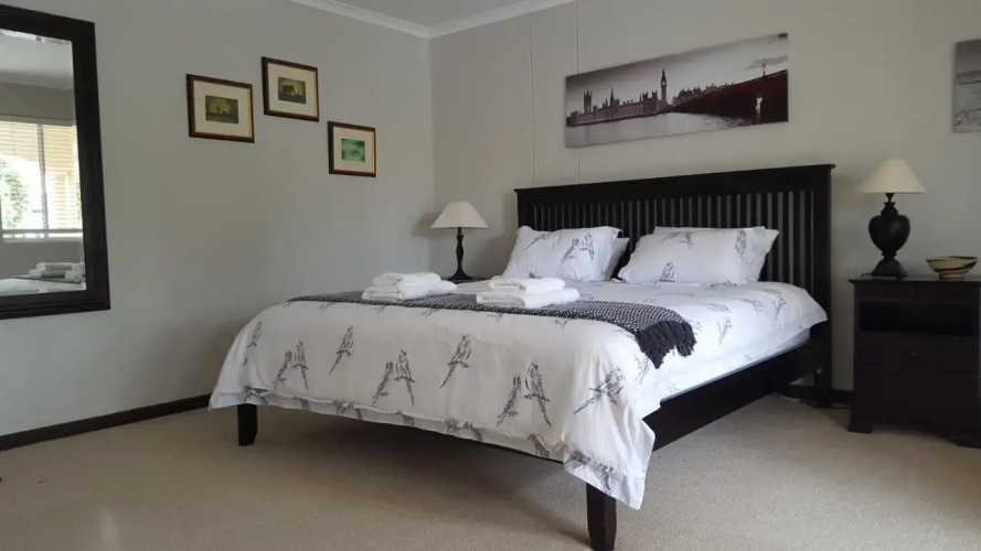 31 Greenpoint Mews