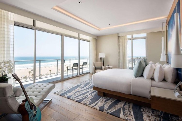 Standard Penthouse room