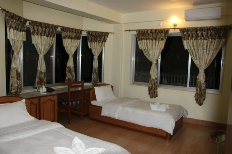 Hotel Milarepa