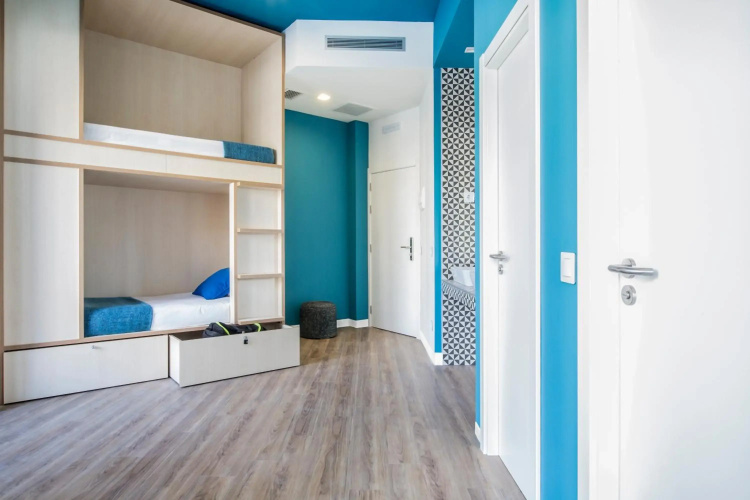 Mola Hostel