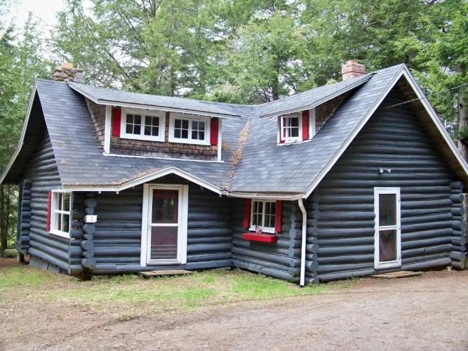 3 Bedrooms Cottage