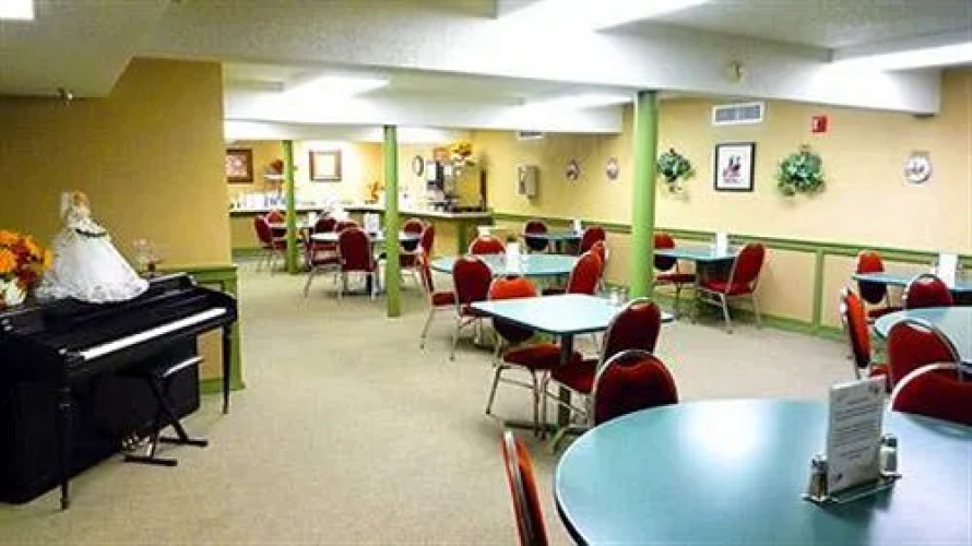 Four Seasons Inn