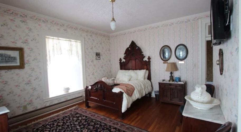 Clover Cliff Ranch Bed and Breakfast