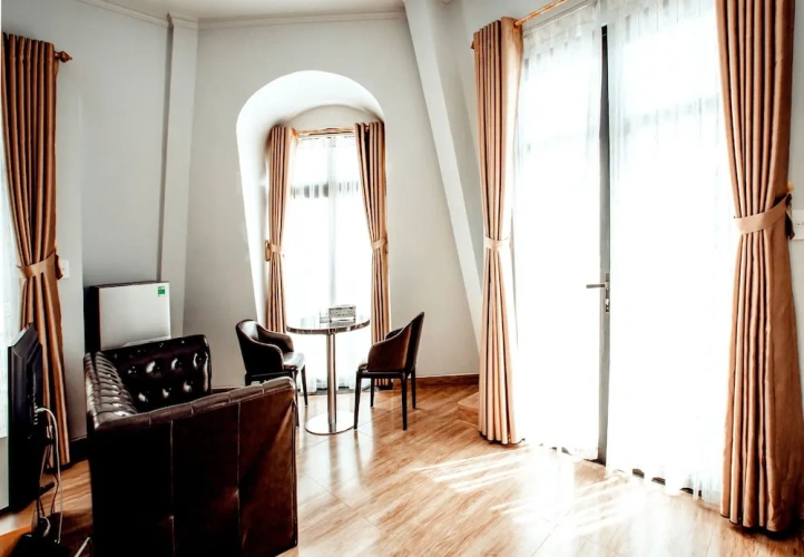 Deluxe Suite