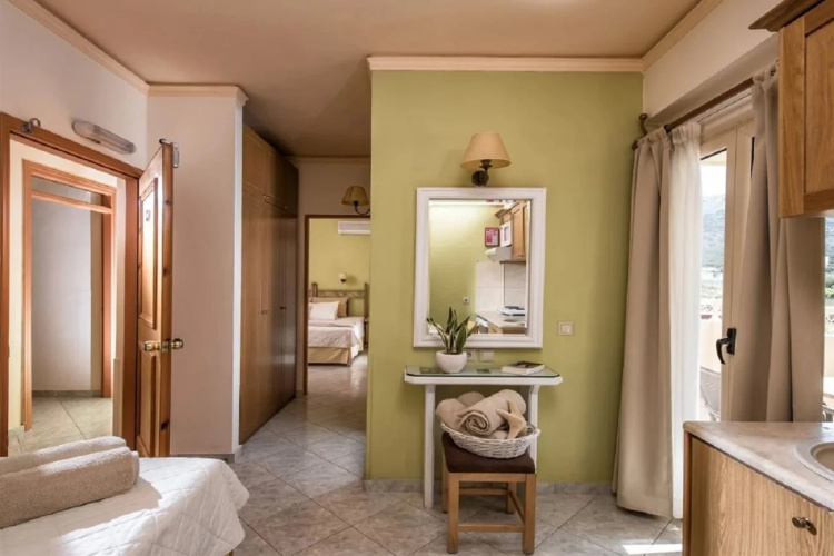 Socrates Hotel Malia Beach