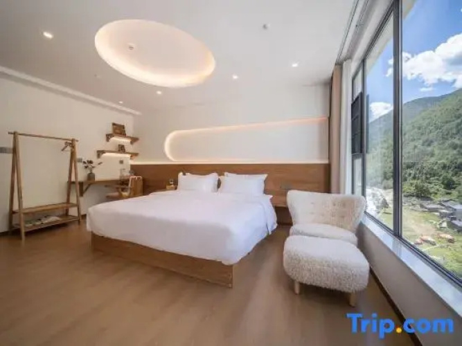 Junshan Homestay (Kangding Branch)