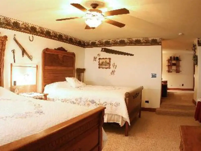 Anniversary House Bed and Breakfast