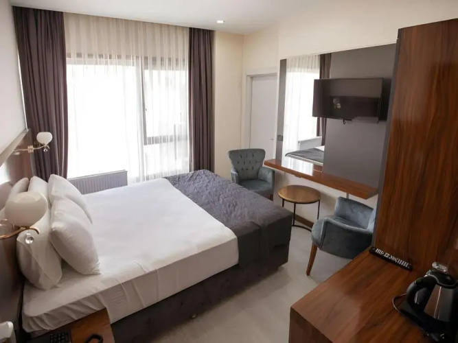 Med Airport Hotel