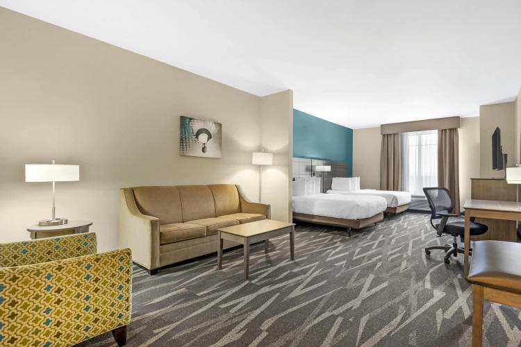 Quadruple Suite