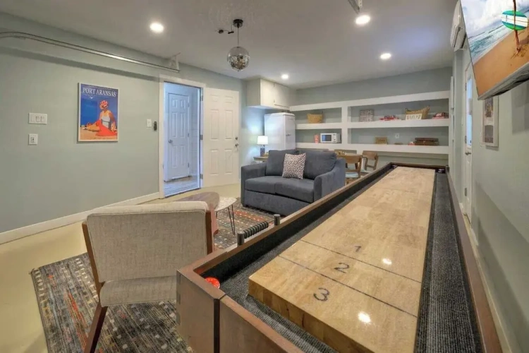 4 Bedrooms Cottage