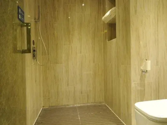 Cassidy Changxiang Hotel