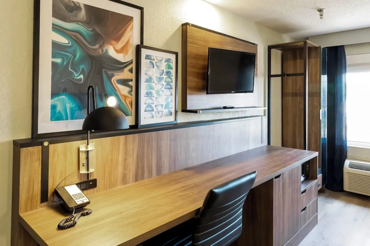 Deluxe Quadruple room