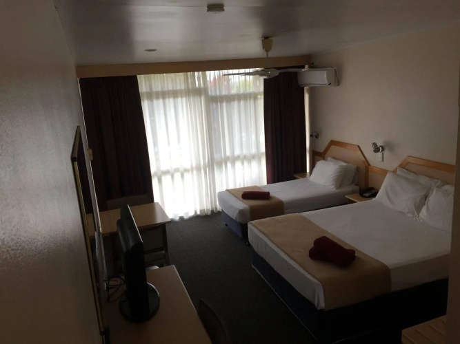 Atherton Motel