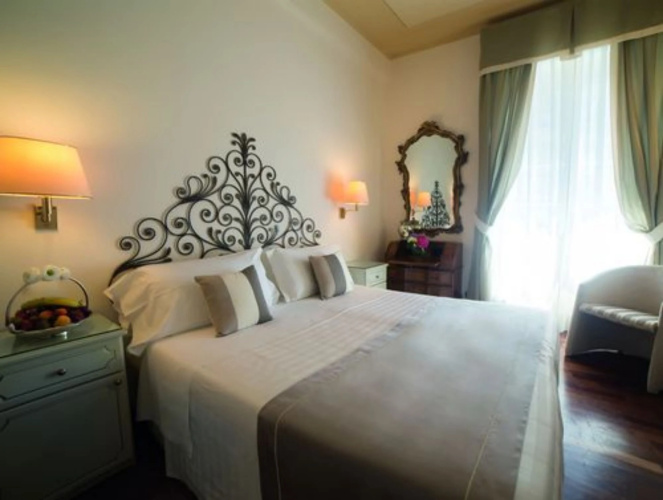 Hotel Jolanda