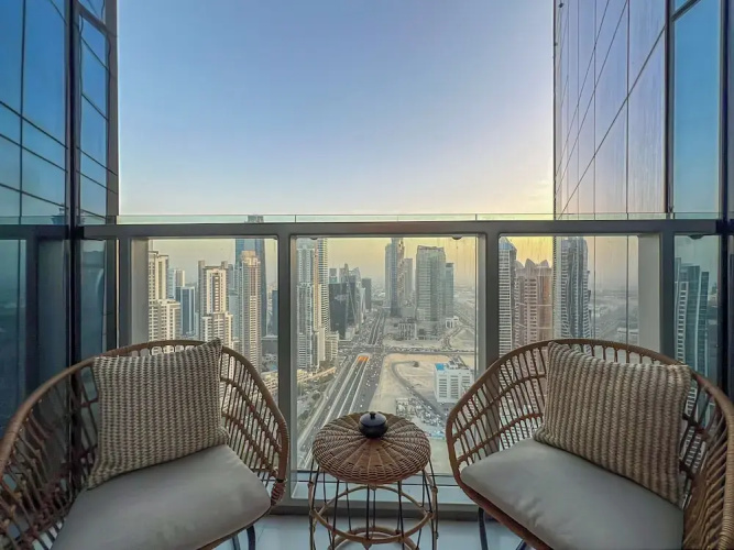 Burj Khalifa View Pool -1 BDR Paramount