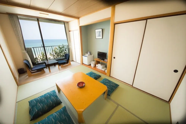 Standard room with ocean view