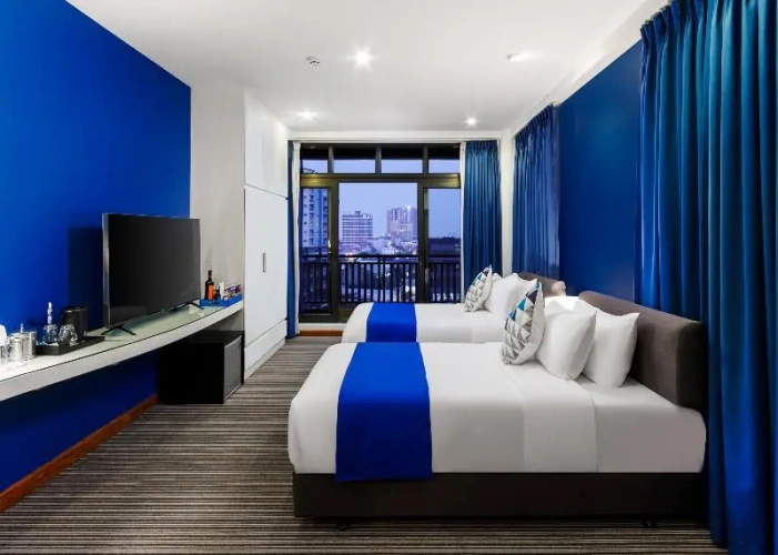 Standard Twin room with balcony